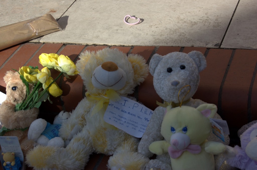 A poignant note in memory of the abandoned baby boy